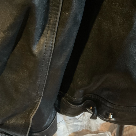 “DANIER” 100% Black Leather Fitted Button Up Jacket. - Picture 9 of 16